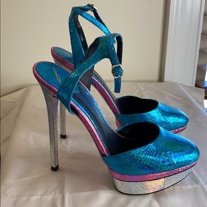 Turquoise pink and Silver metallic strappy